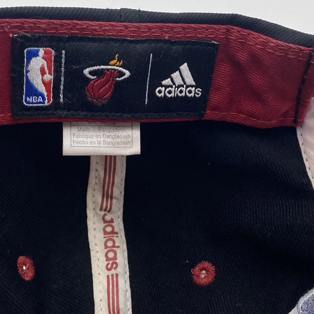 Miami Heat Hat‎ Throwback Adidas SnapBack Spellout Black Cleaned